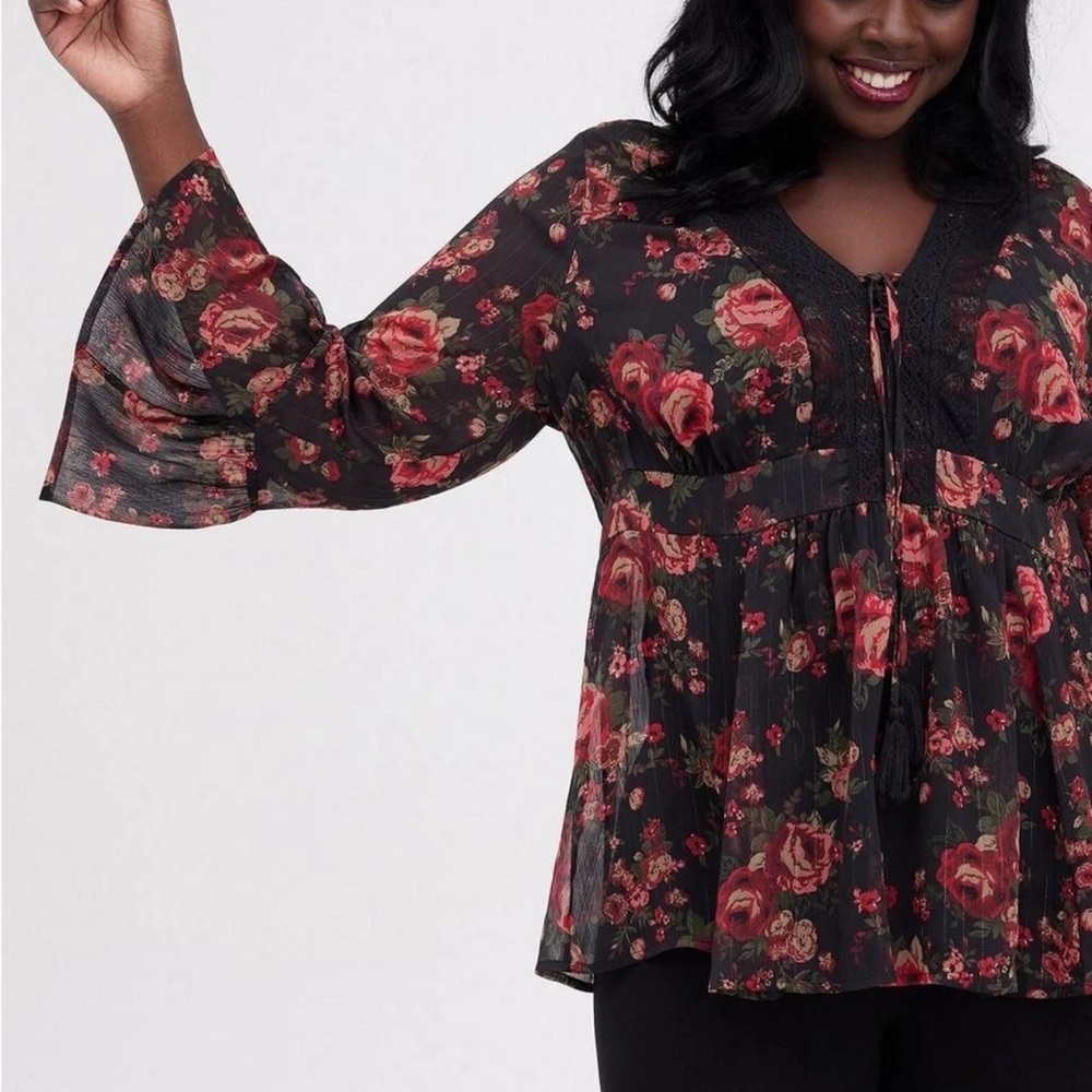 Torrid Floral Black and Red Women's Peasant Top
